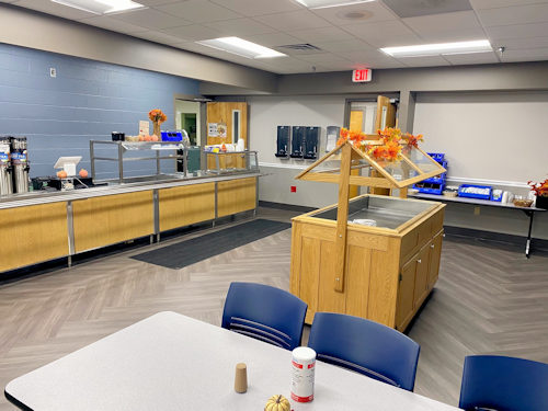 Picture of the hospitals Cafeteria, serving line, and salad bar.